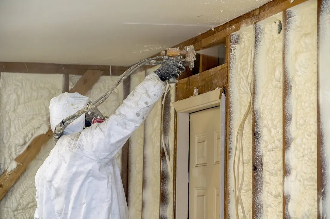Interior Spray Foam Insulation - Dallas FFM Spray Foam Insulation (1)